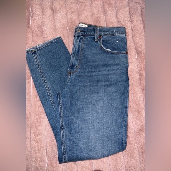 Abercrombie & Fitch Skinny High Rise Jeans. Size 6/28. Perfect condition. - Picture 3 of 5